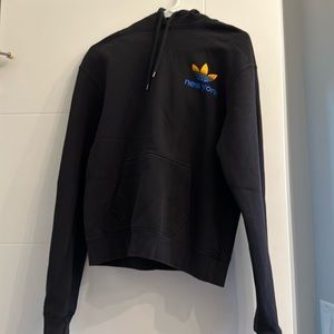 Adidas originals men’s black “New York” hoodie size XS